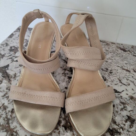 Donald Pliner Sandal  size 8.5 M - Picture 1 of 8